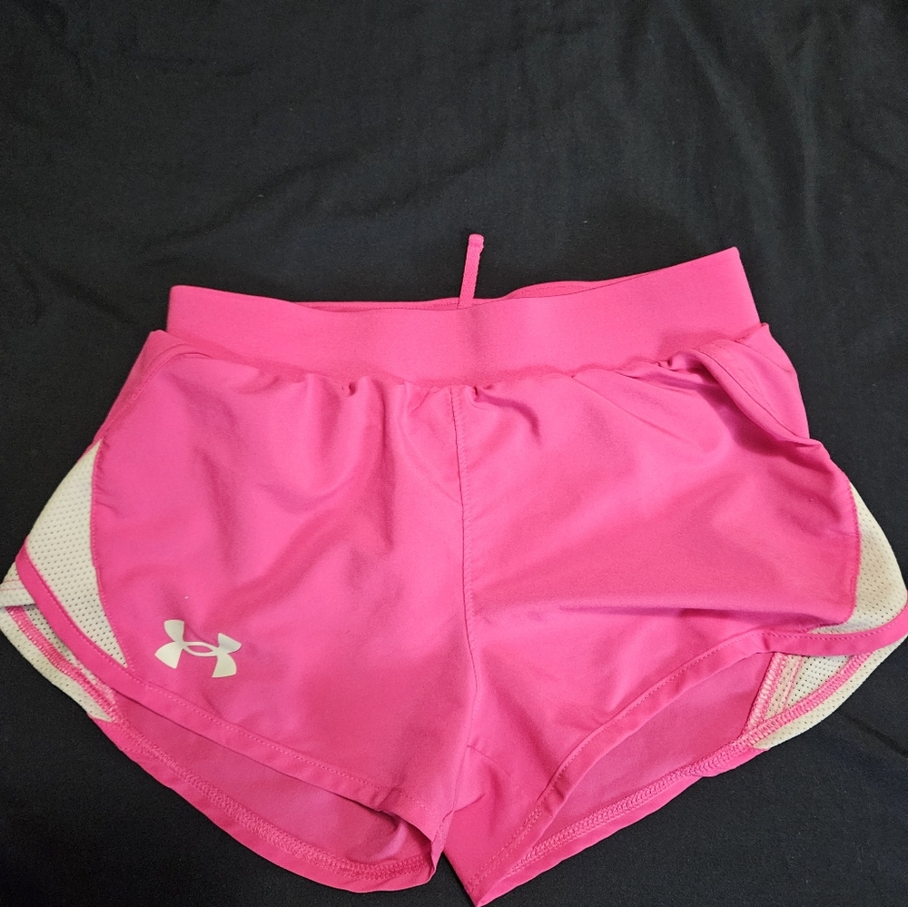 Under Armour Youth Vibrant Pink Athletic Shorts Sz Small